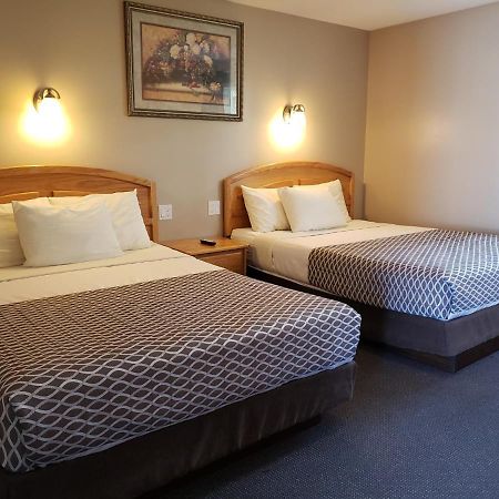 Lamplighter Inn Three Hills Dış mekan fotoğraf
